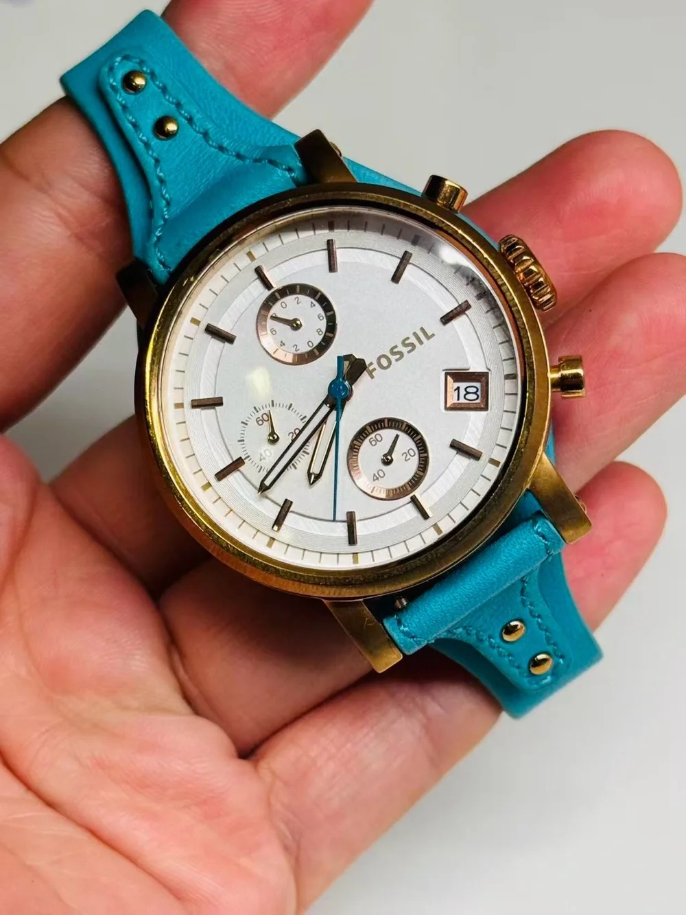 Fossil Women Quartz Chronograph Watch Gold Tone 38mm White Dial New Battery Runs